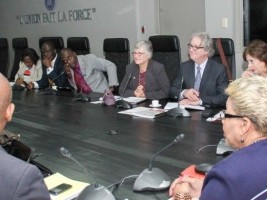 Haiti - Politics : Towards a better governmental communication