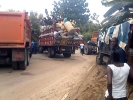 Haiti - Social : Protest in Petit-Goâve, against the postponement of the inauguration of the wharf