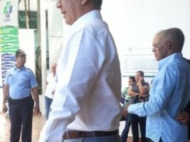 Haiti - Politic : Visit of Privert in a DR hospital ? Who is right ?
