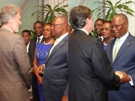 Haiti - Politics : Privert receives Diplomatic Corps for year-end wishes