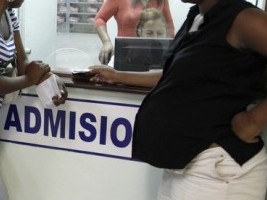 Haiti - DR : More than 5 billion pesos for the delivery of women from Haiti