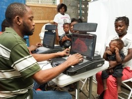 Haiti - Politics : Thousands of Haitian children receive their NINU