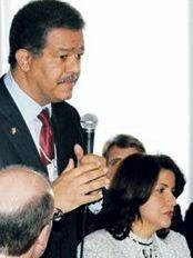 Haiti - Reconstruction : At Davos, Leonel Fernández is promoting Haiti
