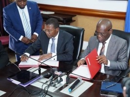 Haïti - FLASH : L’État signe un pacte de gouvernance économique avec la BRH