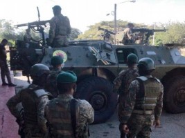 Haïti - FLASH : Craignant le pire en Haïti, les dominicains déploient des blindés à la frontière