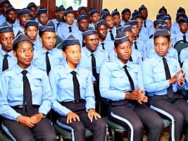 Haïti - PNH : Graduation de 63 jeunes de la 3ème promotion d’Explorateurs «SIRIUS»