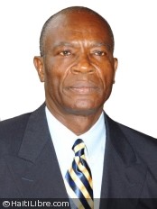 Haïti - Politique : Nous sommes face à un spectacle de bouffons selon Himmler Rébu