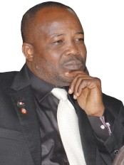 Haïti - Politique : Le Sénateur Simon Dieuseul Desras, nouveau Président du Sénat