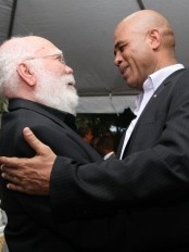 Haiti - Livres en Folie : Tribute of President Martelly to the writers