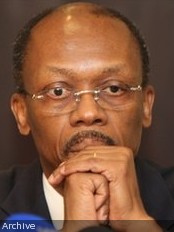 Haiti - Justice : The Lawyer of Aristide examines the complaint against his client