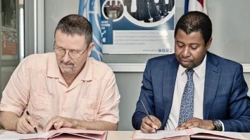 Haïti - Santé : Le PNUD et l’UEH signent un accord pour renforcer le bien-être psychosocial des personnes déplacées